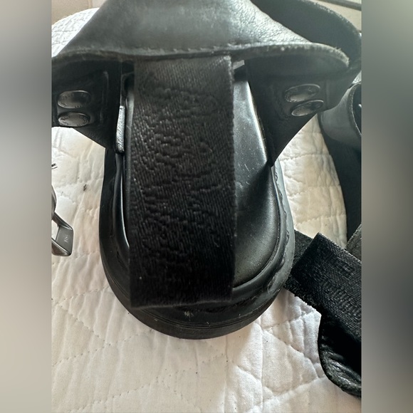 Dr Martens - Picture 12 of 15